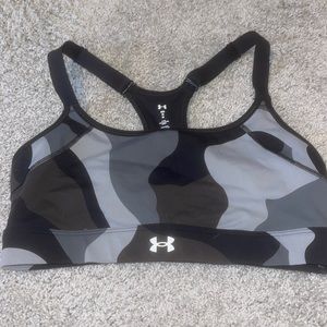 sports bra